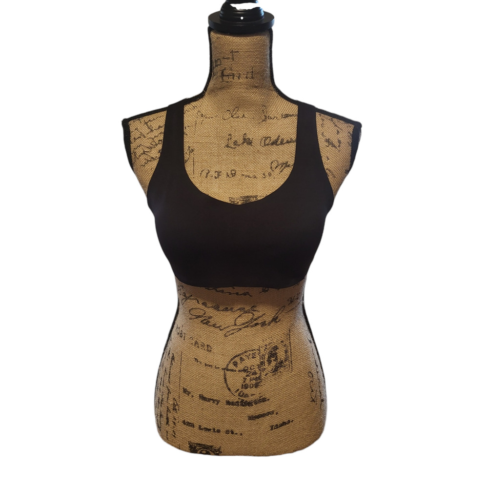 Lululemon solid black strappy sports bra, size 6